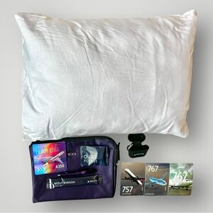 TUMI Delta One Amenity Kit Purple W/ 4 Pilot Cards & Lufthansa Travel Pillow New
